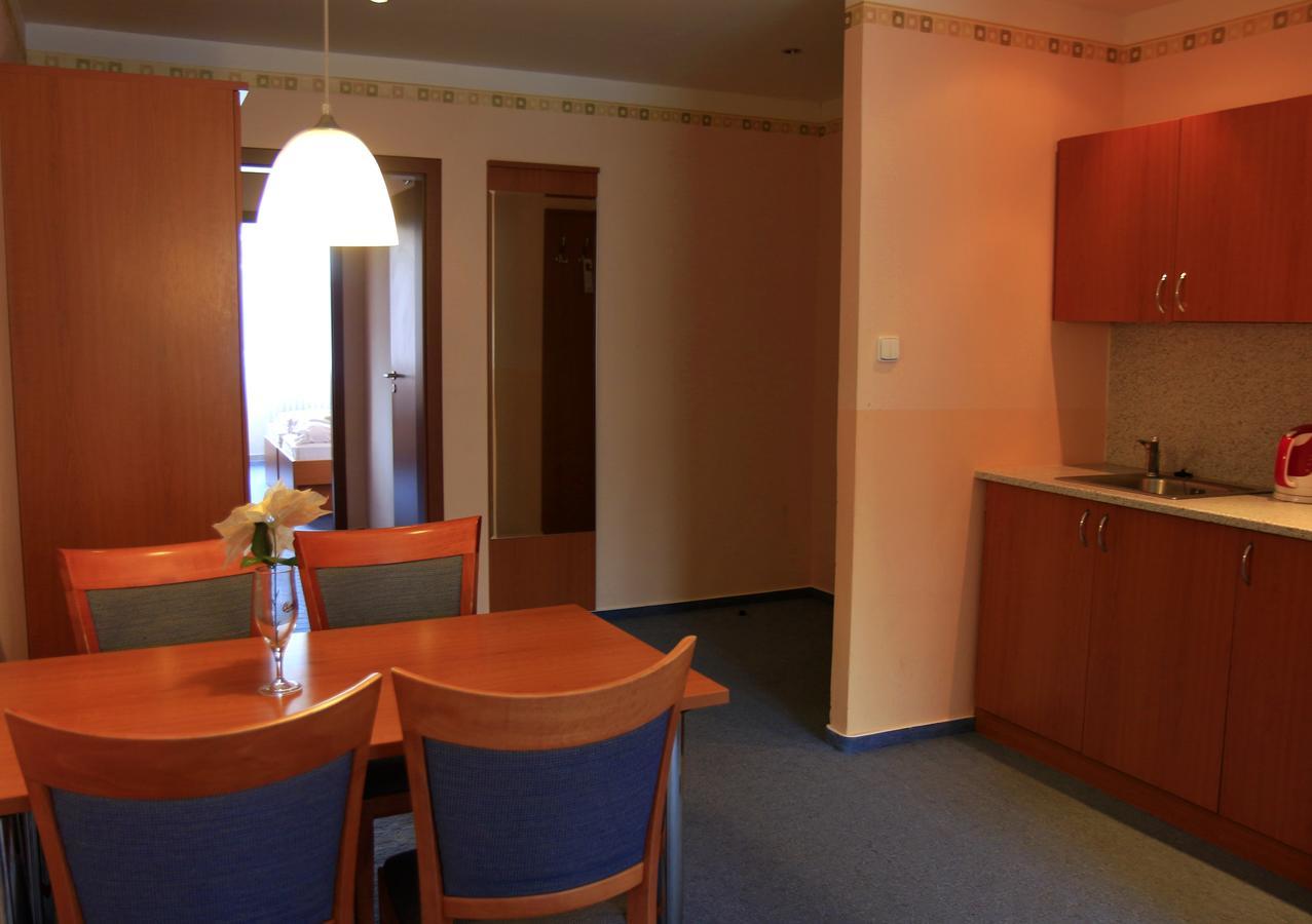 Hotel Rysy ตาตรันสกา ชตราบา ภายนอก รูปภาพ